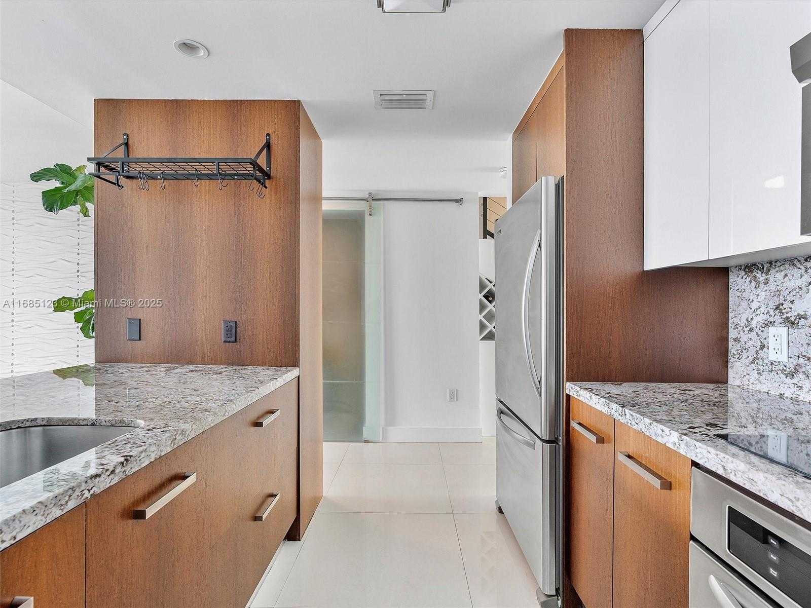 Small Image of 7935 EAST DR #1202, North Bay Village Number 14