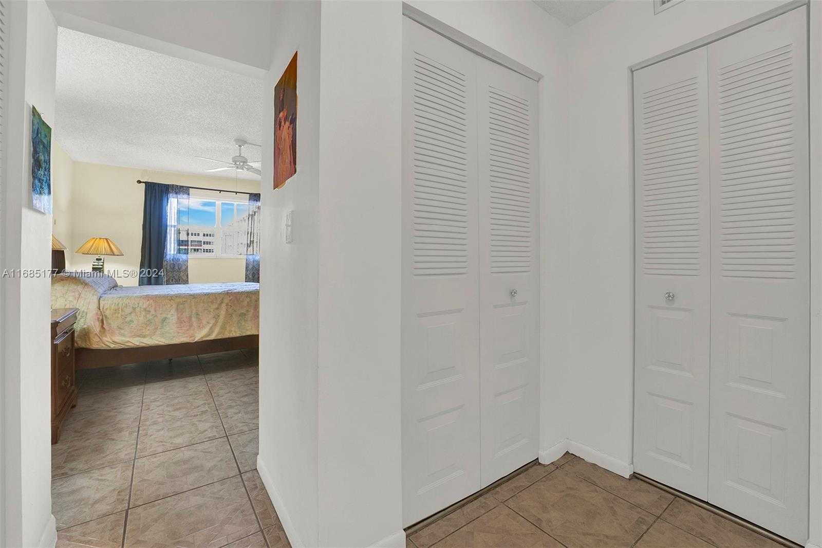 Small Image of 410 SOUTH EAST 2ND ST #220, Hallandale Beach Number 19
