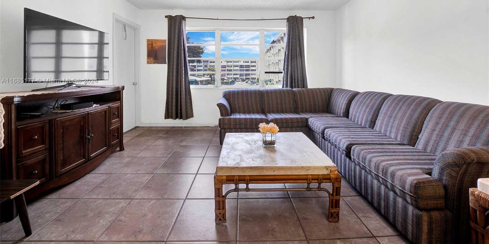 Small Image of 410 SOUTH EAST 2ND ST #220, Hallandale Beach Number 8