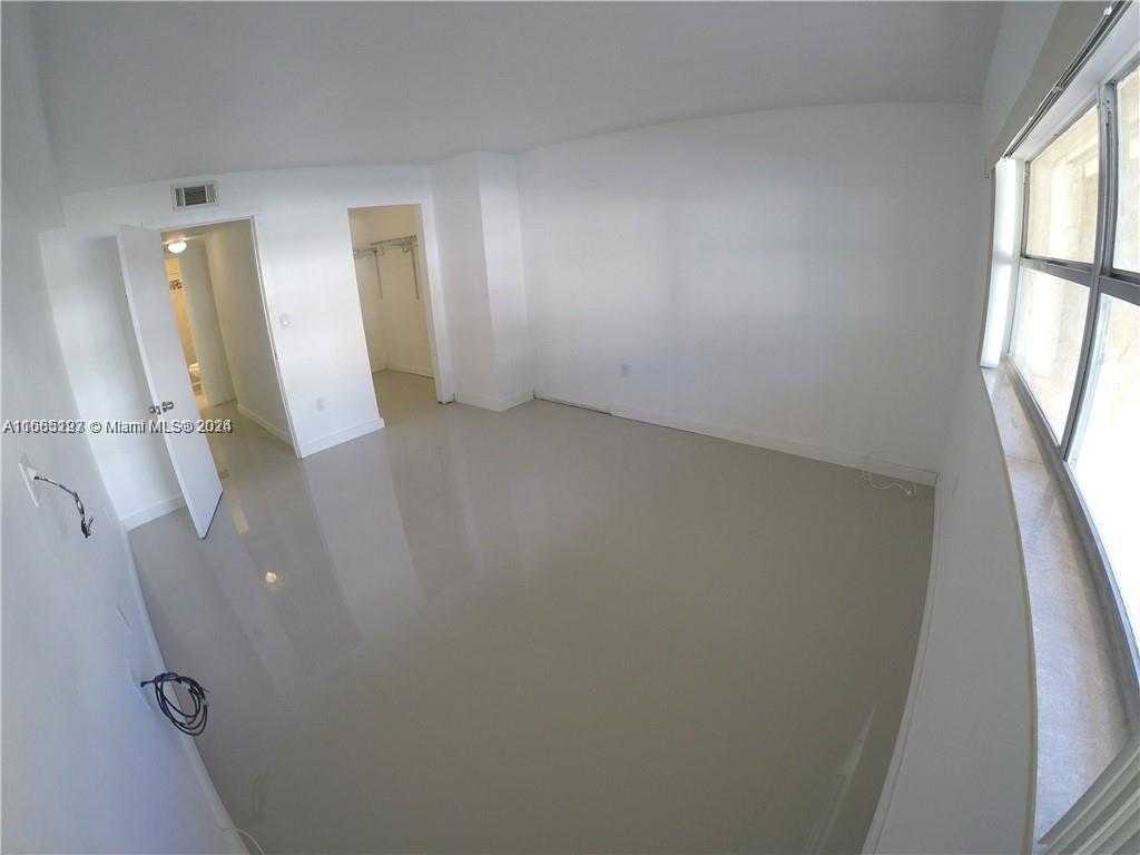 Small Image of 9367 FONTAINEBLEAU BLVD #G120, Miami Number 20