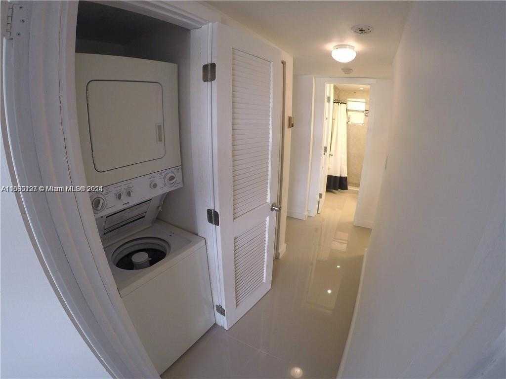 Small Image of 9367 FONTAINEBLEAU BLVD #G120, Miami Number 24
