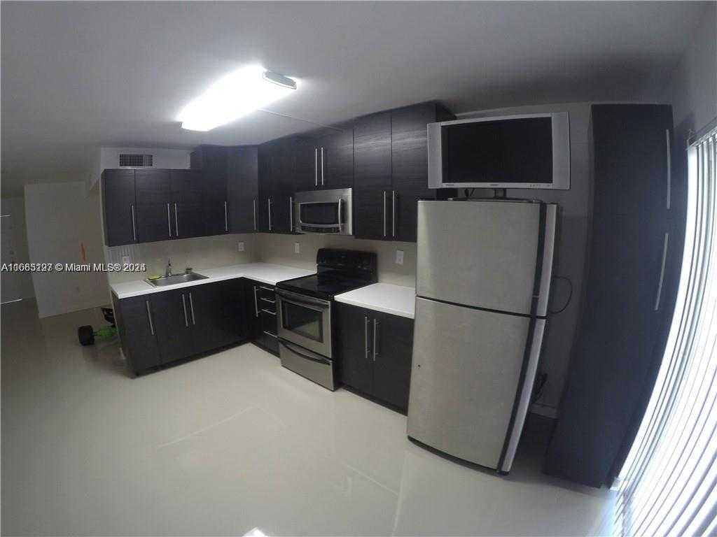 Small Image of 9367 FONTAINEBLEAU BLVD #G120, Miami Number 3