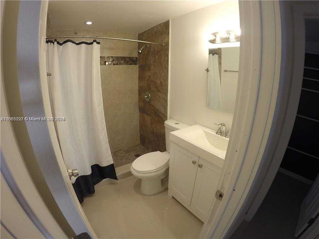 Small Image of 9367 FONTAINEBLEAU BLVD #G120, Miami Number 30