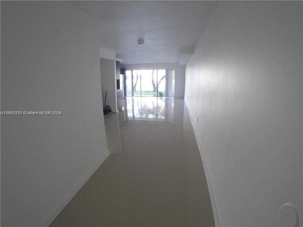 Small Image of 9367 FONTAINEBLEAU BLVD #G120, Miami Number 34