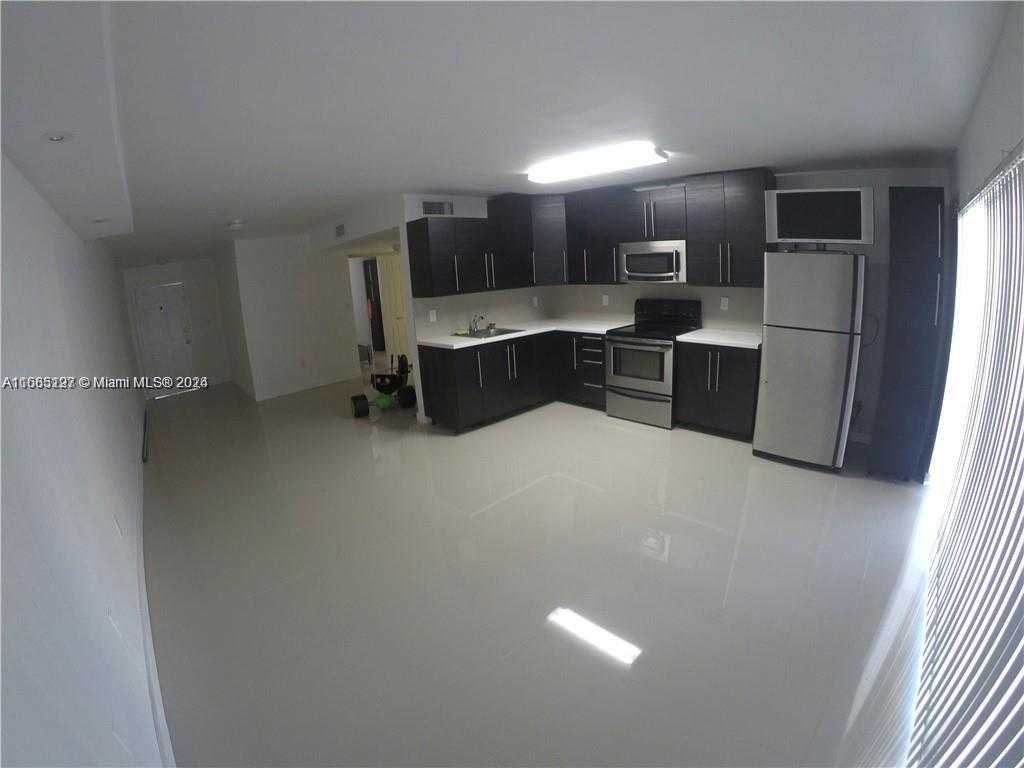Small Image of 9367 FONTAINEBLEAU BLVD #G120, Miami Number 4