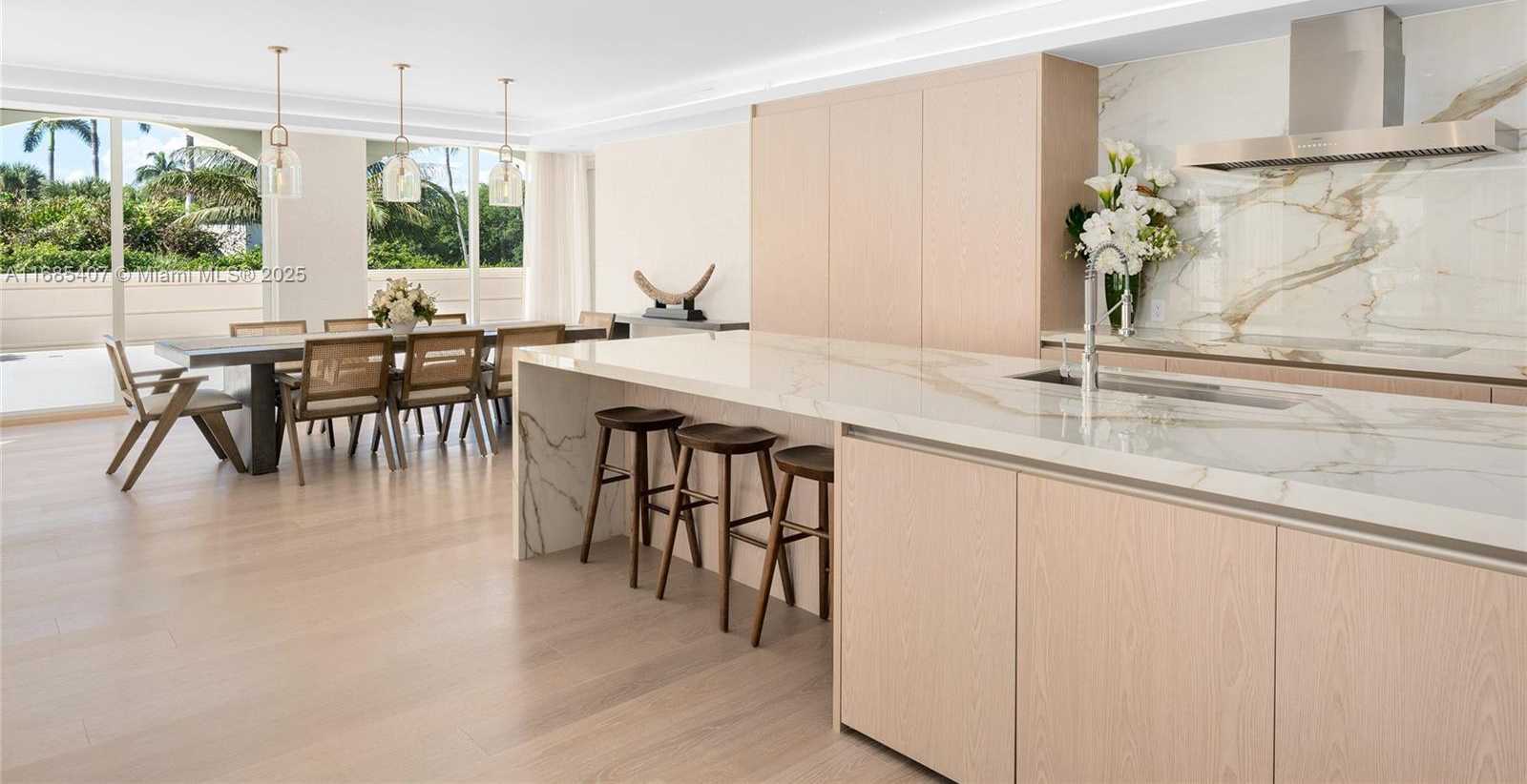 Small Image of 7917 FISHER ISLAND DR #7917, Miami Beach Number 16