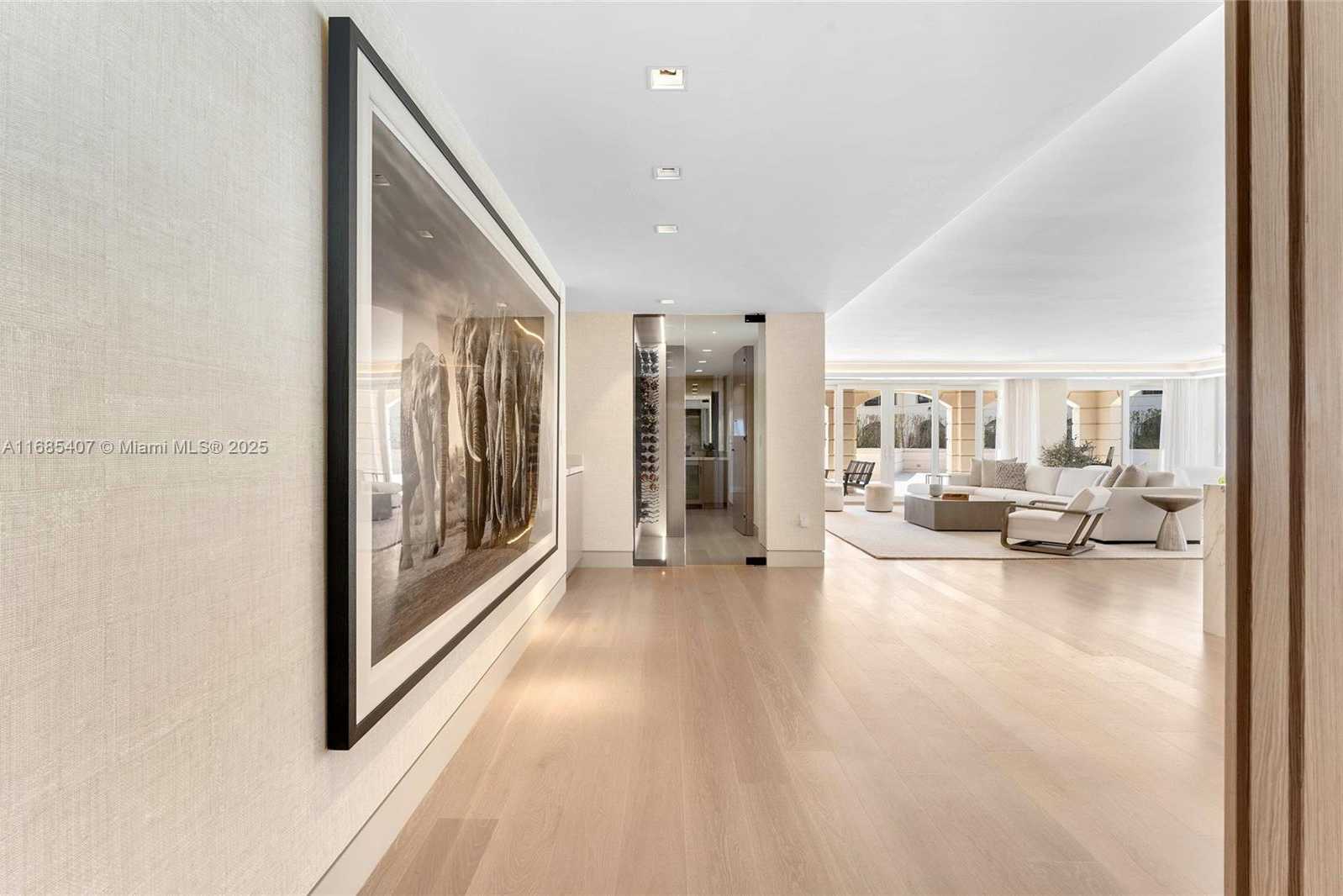 Small Image of 7917 FISHER ISLAND DR #7917, Miami Beach Number 22