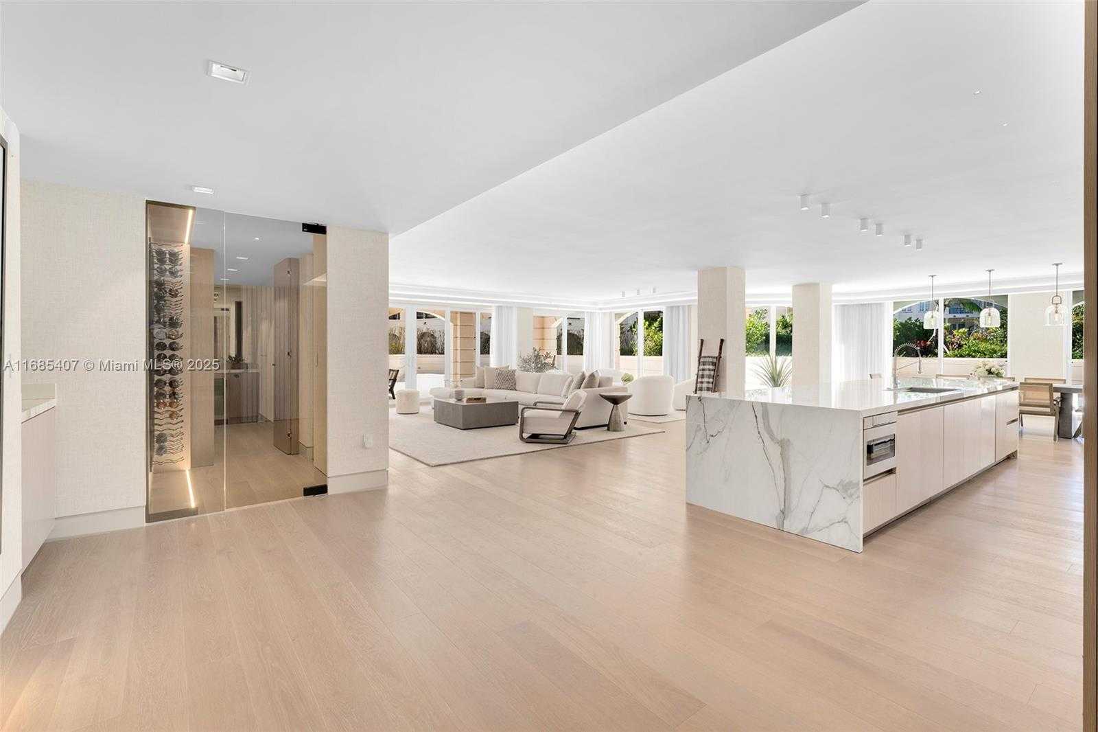 Small Image of 7917 FISHER ISLAND DR #7917, Miami Beach Number 23