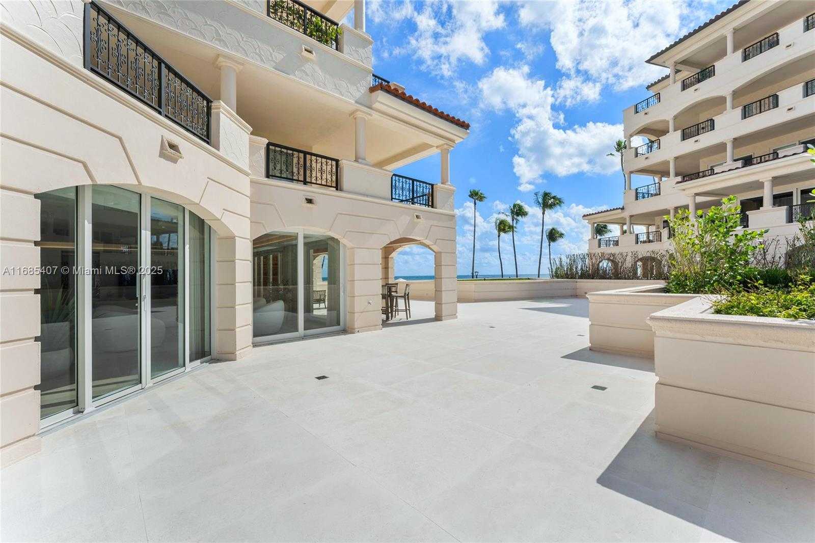 Small Image of 7917 FISHER ISLAND DR #7917, Miami Beach Number 25