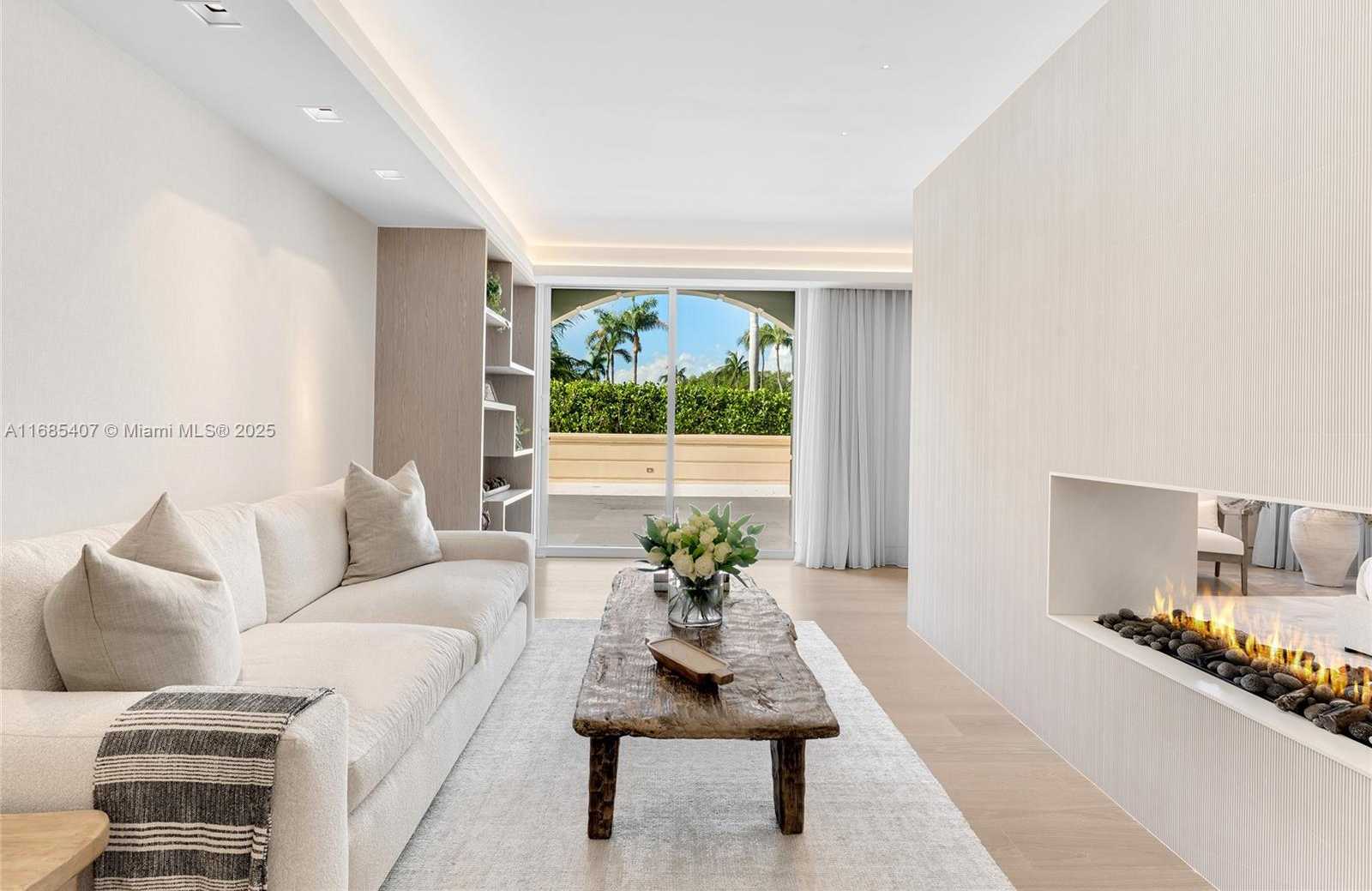 Small Image of 7917 FISHER ISLAND DR #7917, Miami Beach Number 28