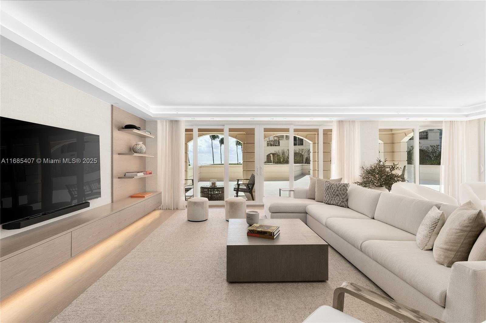 Small Image of 7917 FISHER ISLAND DR #7917, Miami Beach Number 4