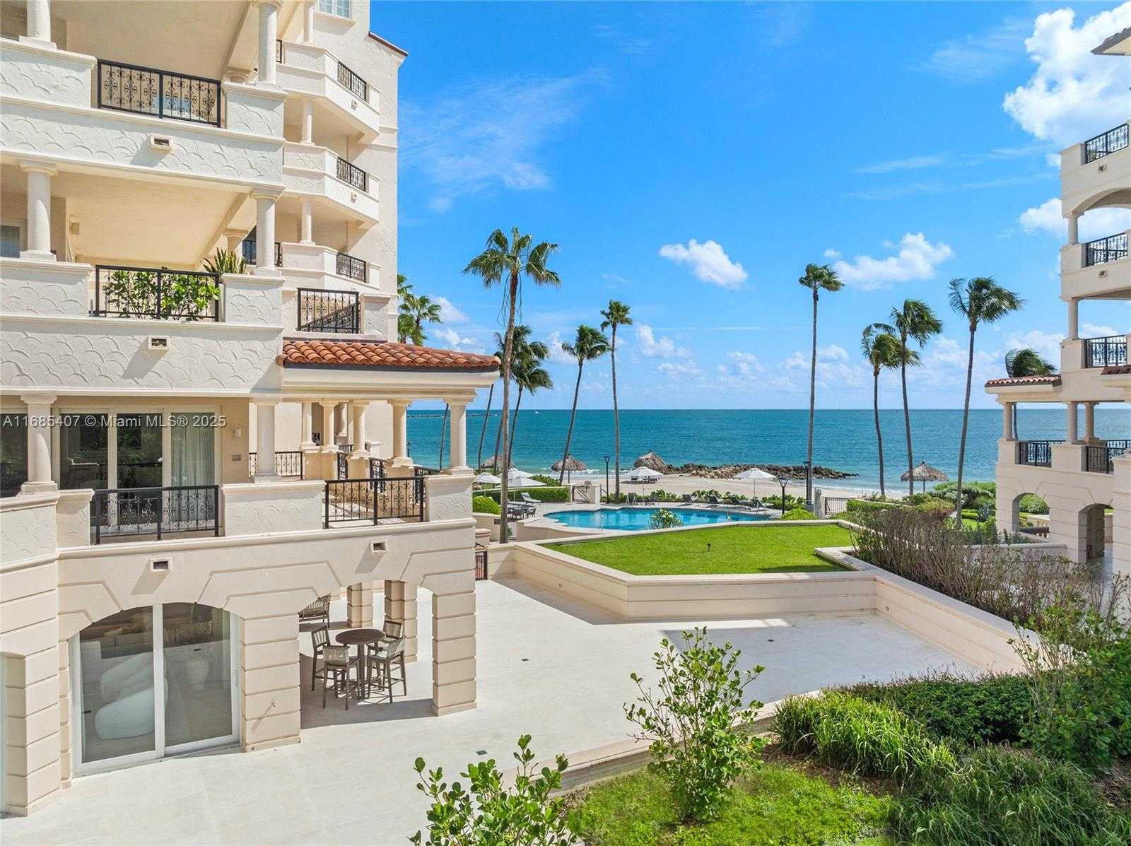 Small Image of 7917 FISHER ISLAND DR #7917, Miami Beach Number 41