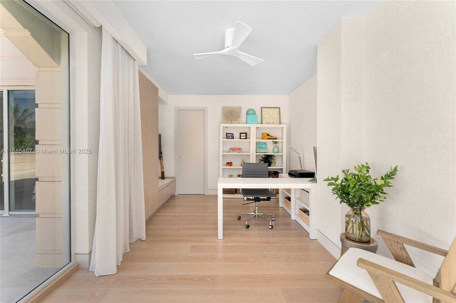 Small Image of 7917 FISHER ISLAND DR #7917, Miami Beach Number 51