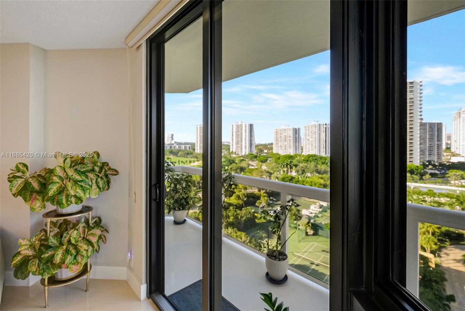 Small Image of 20185 EAST COUNTRY CLUB DR #1101, Aventura Number 38