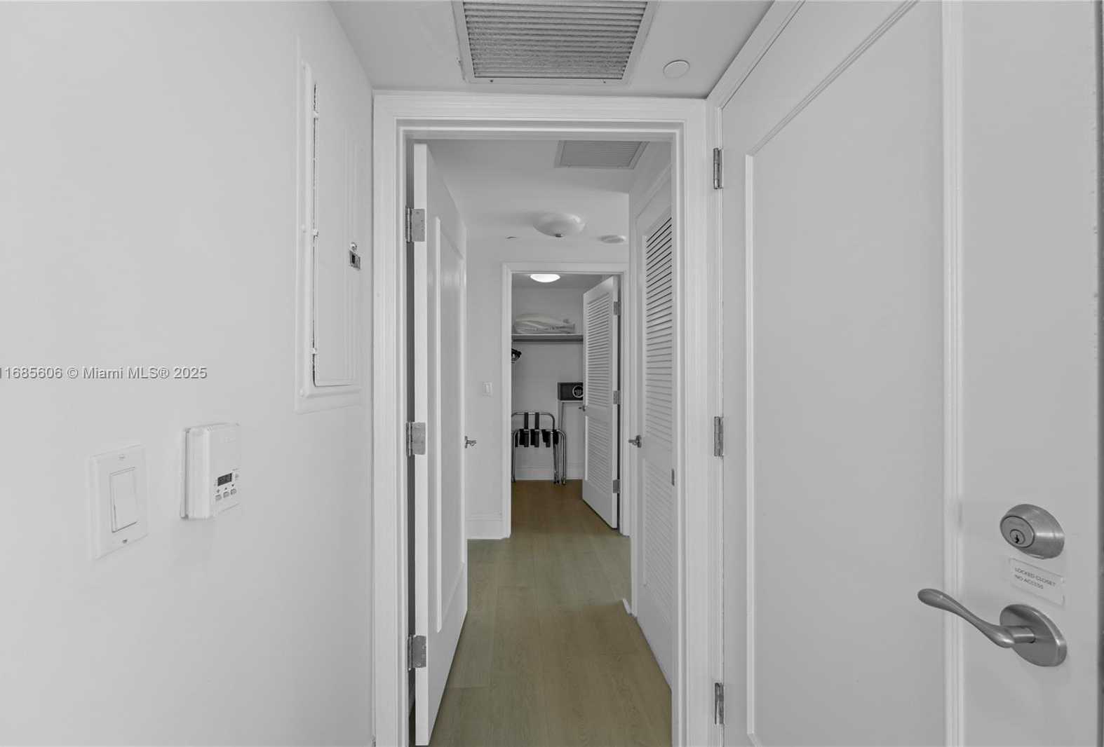 Small Image of 4401 COLLINS AVE #1514/1516, Miami Beach Number 19