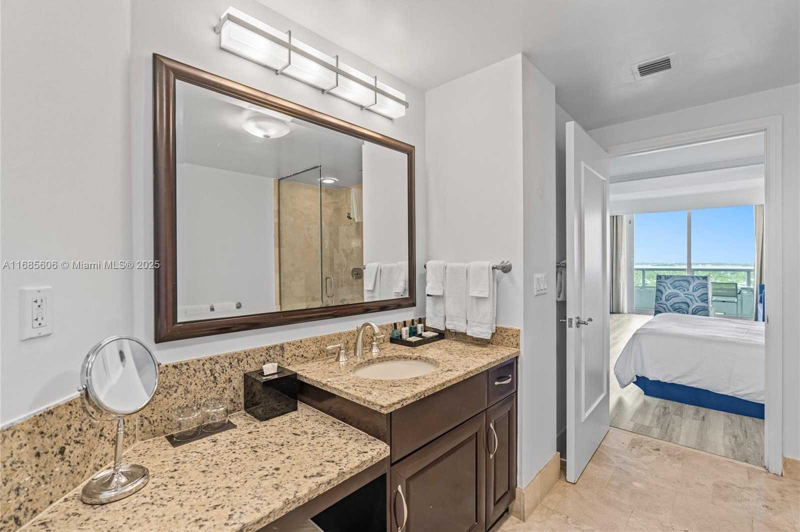 Small Image of 4401 COLLINS AVE #1514/1516, Miami Beach Number 50