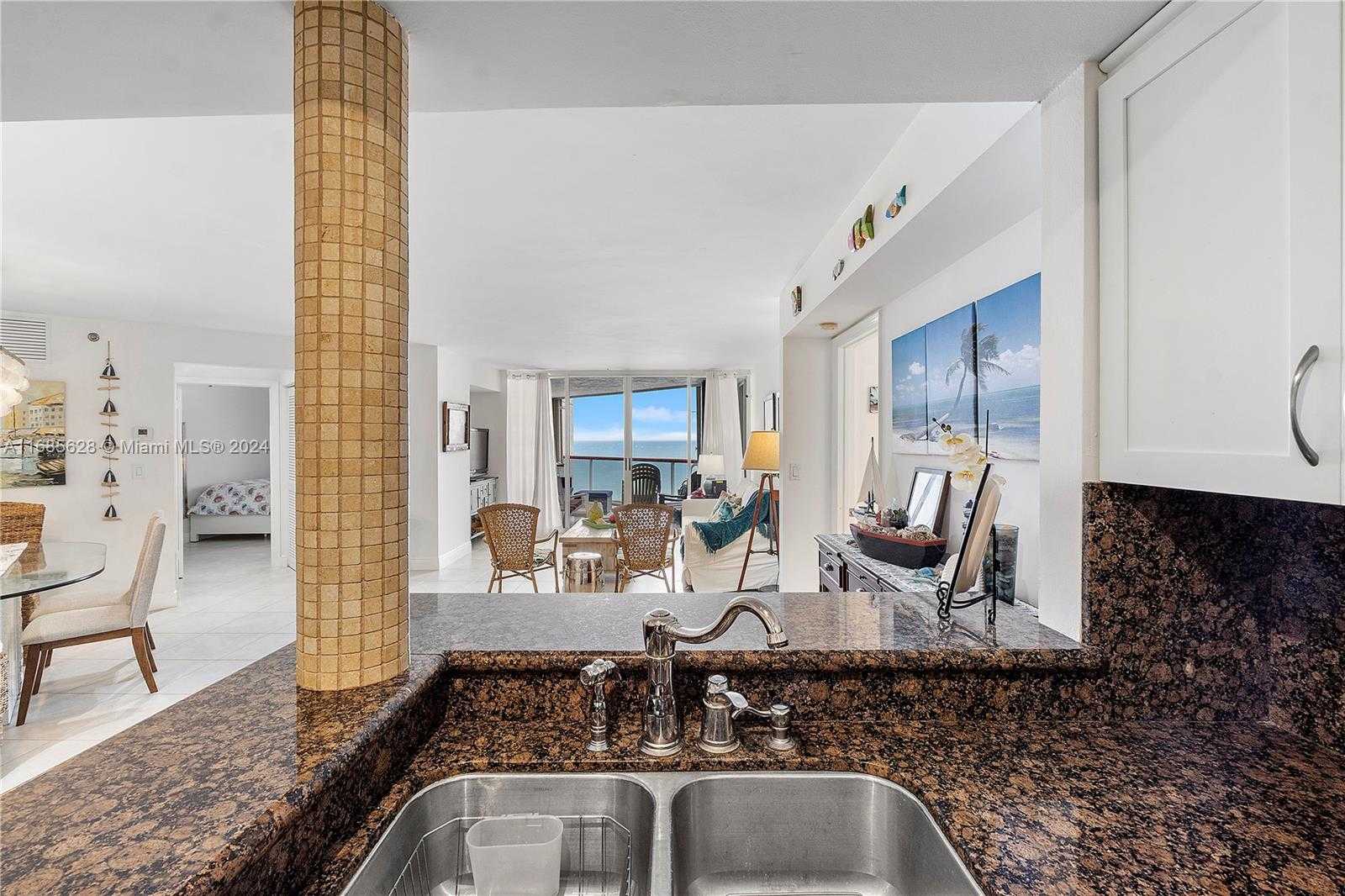 Small Image of 6767 COLLINS AVE #1106, Miami Beach Number 15