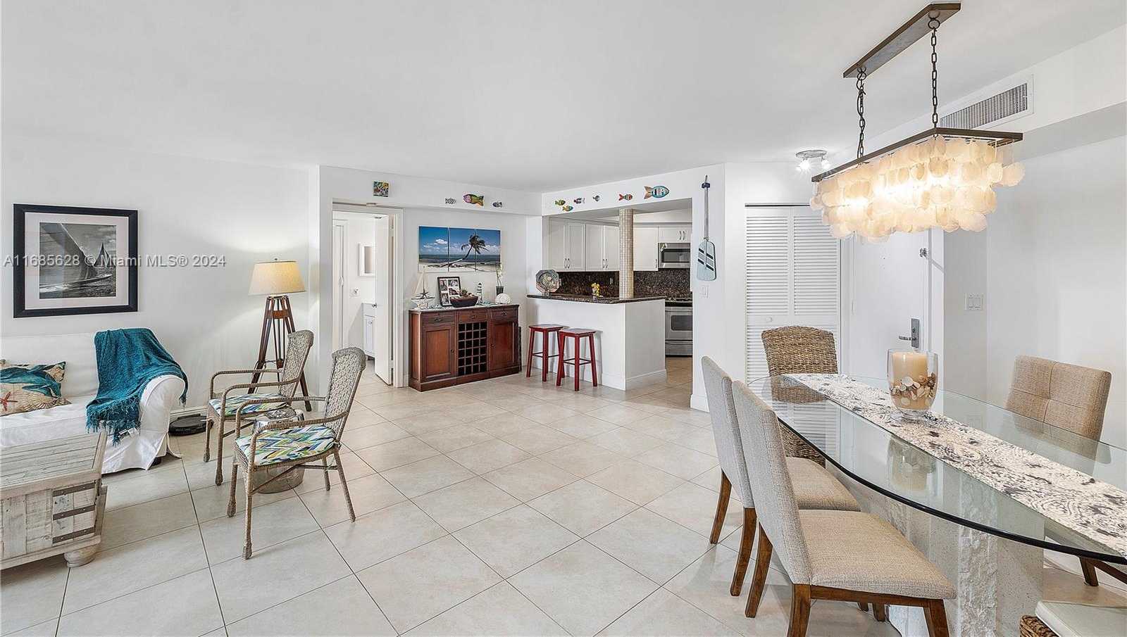 Small Image of 6767 COLLINS AVE #1106, Miami Beach Number 21