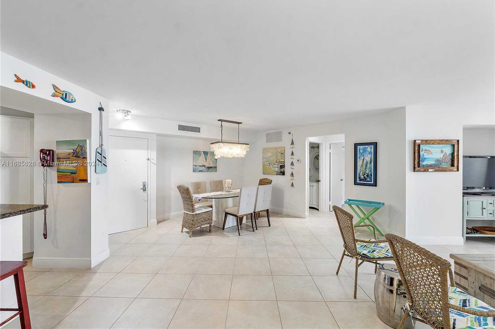 Small Image of 6767 COLLINS AVE #1106, Miami Beach Number 22