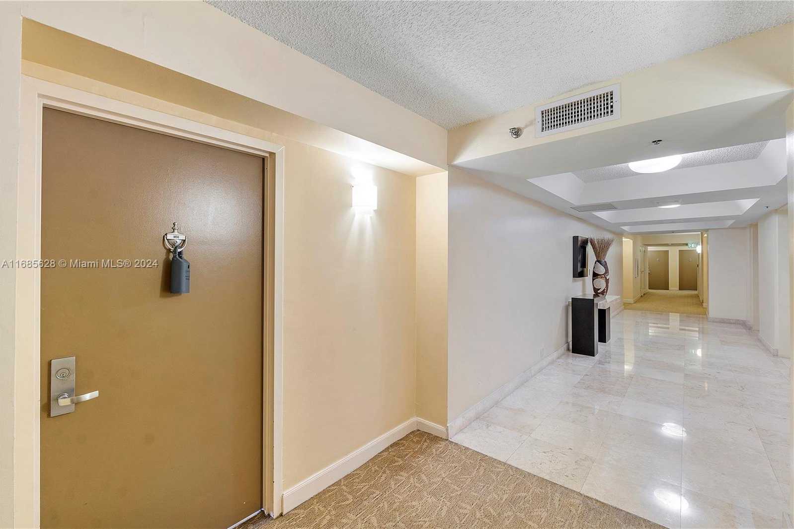Small Image of 6767 COLLINS AVE #1106, Miami Beach Number 25