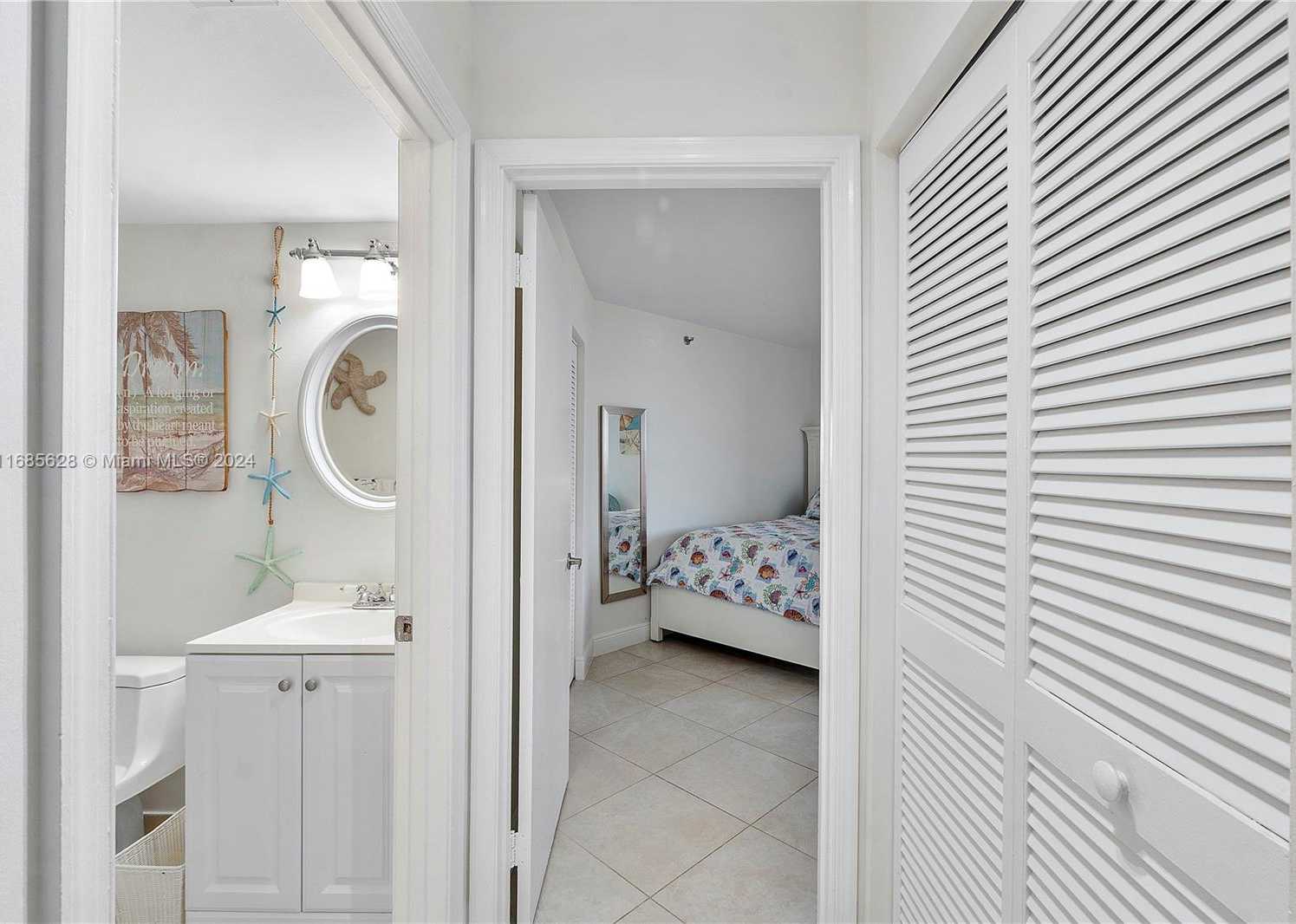 Small Image of 6767 COLLINS AVE #1106, Miami Beach Number 5