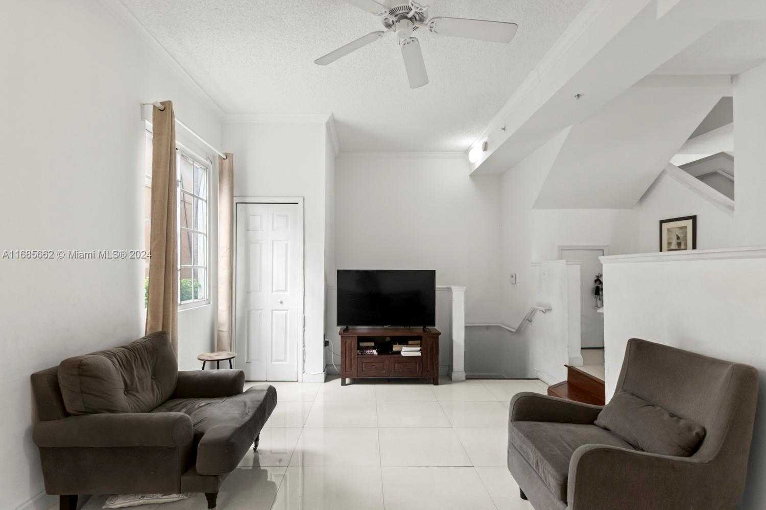 Small Image of 2965 NORTH EAST 185TH ST #1505, Aventura Number 4