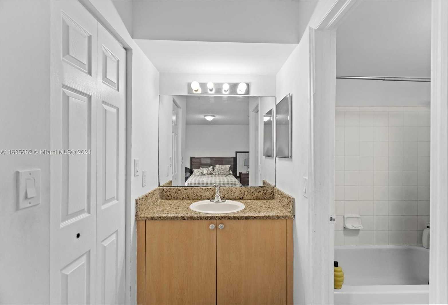 Small Image of 2965 NORTH EAST 185TH ST #1505, Aventura Number 40