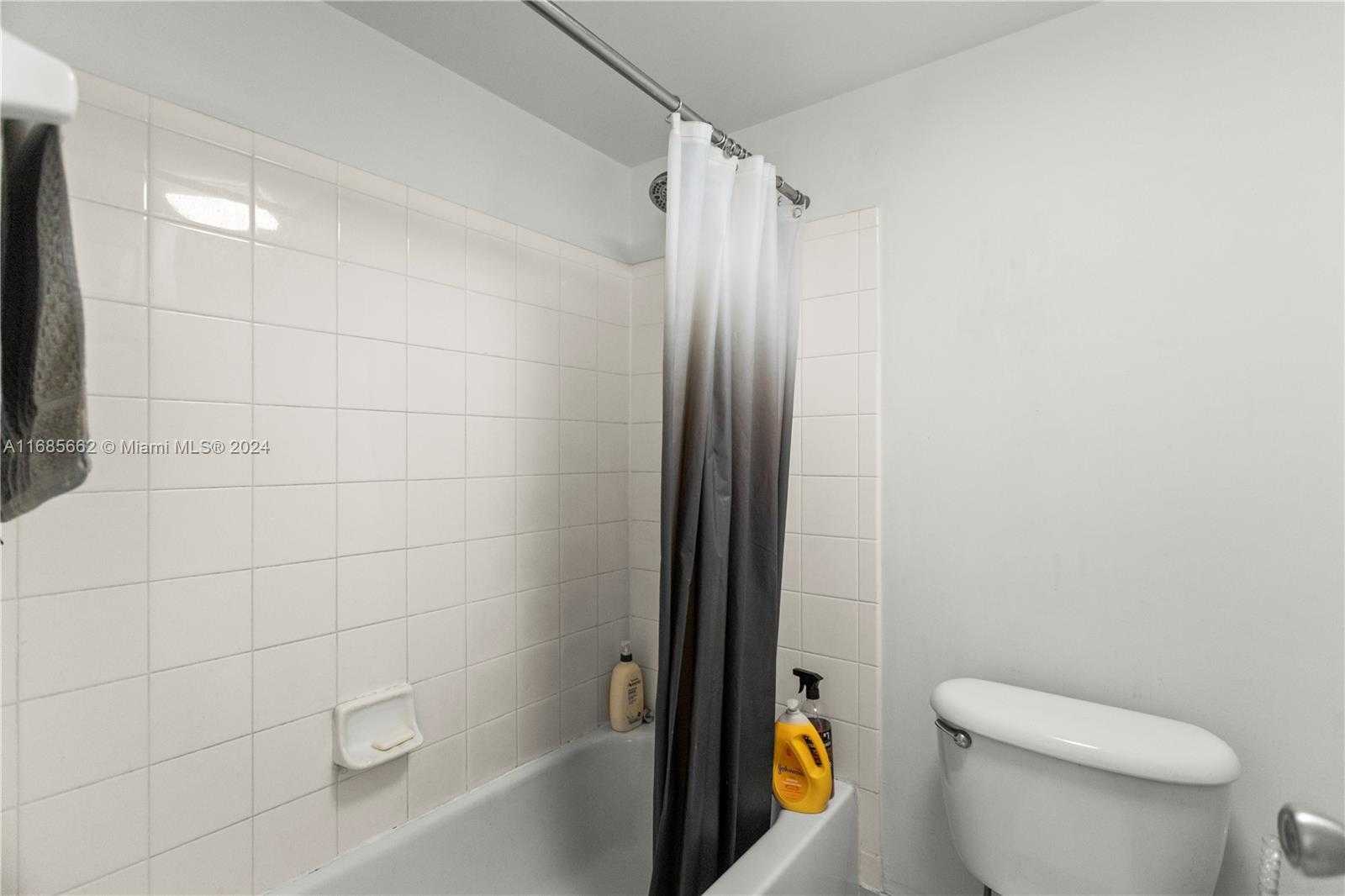 Small Image of 2965 NORTH EAST 185TH ST #1505, Aventura Number 41