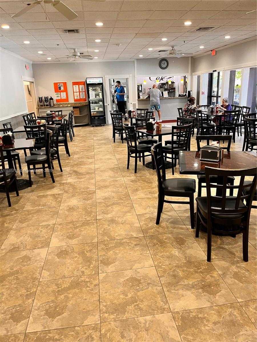 Small Image of 10110 CEDAR POINT BLVD #206, Boynton Beach Number 23