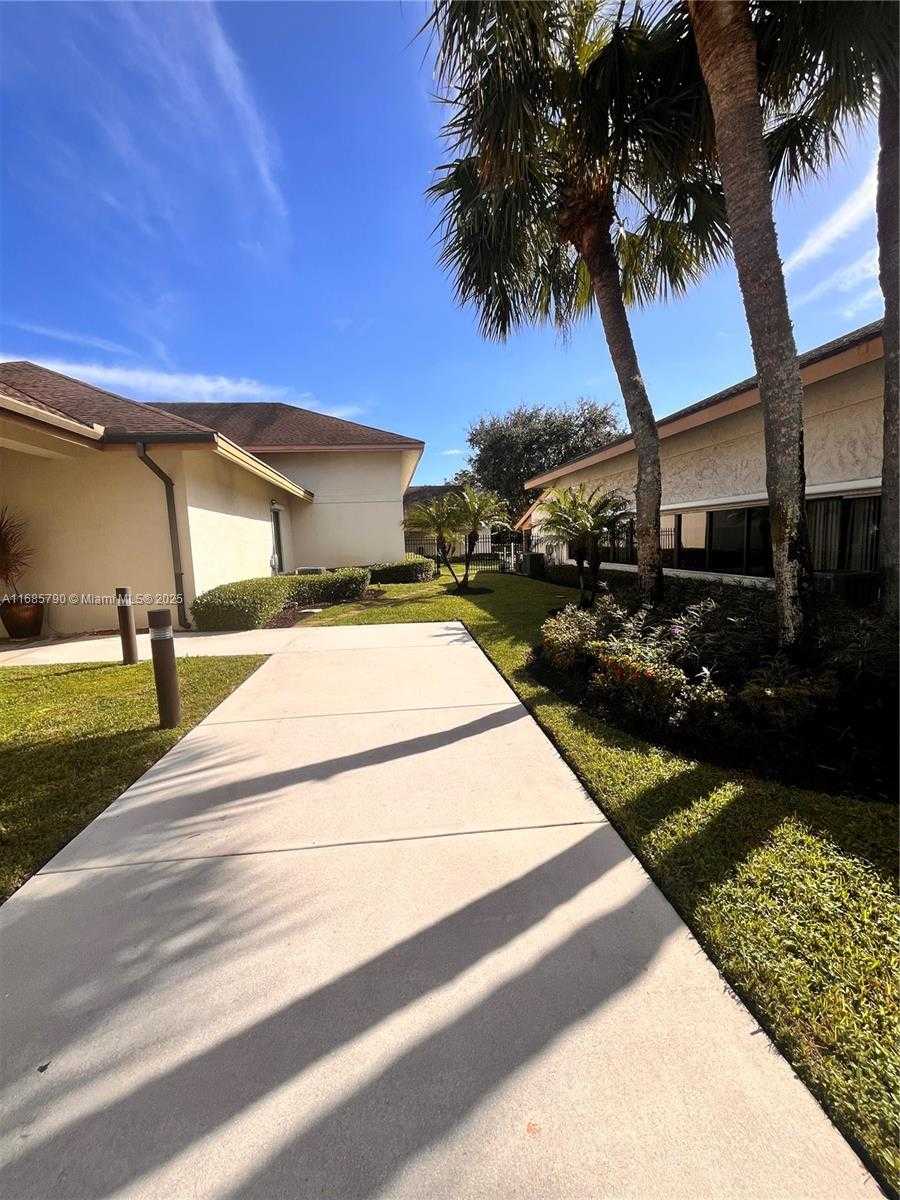 Small Image of 10110 CEDAR POINT BLVD #206, Boynton Beach Number 41