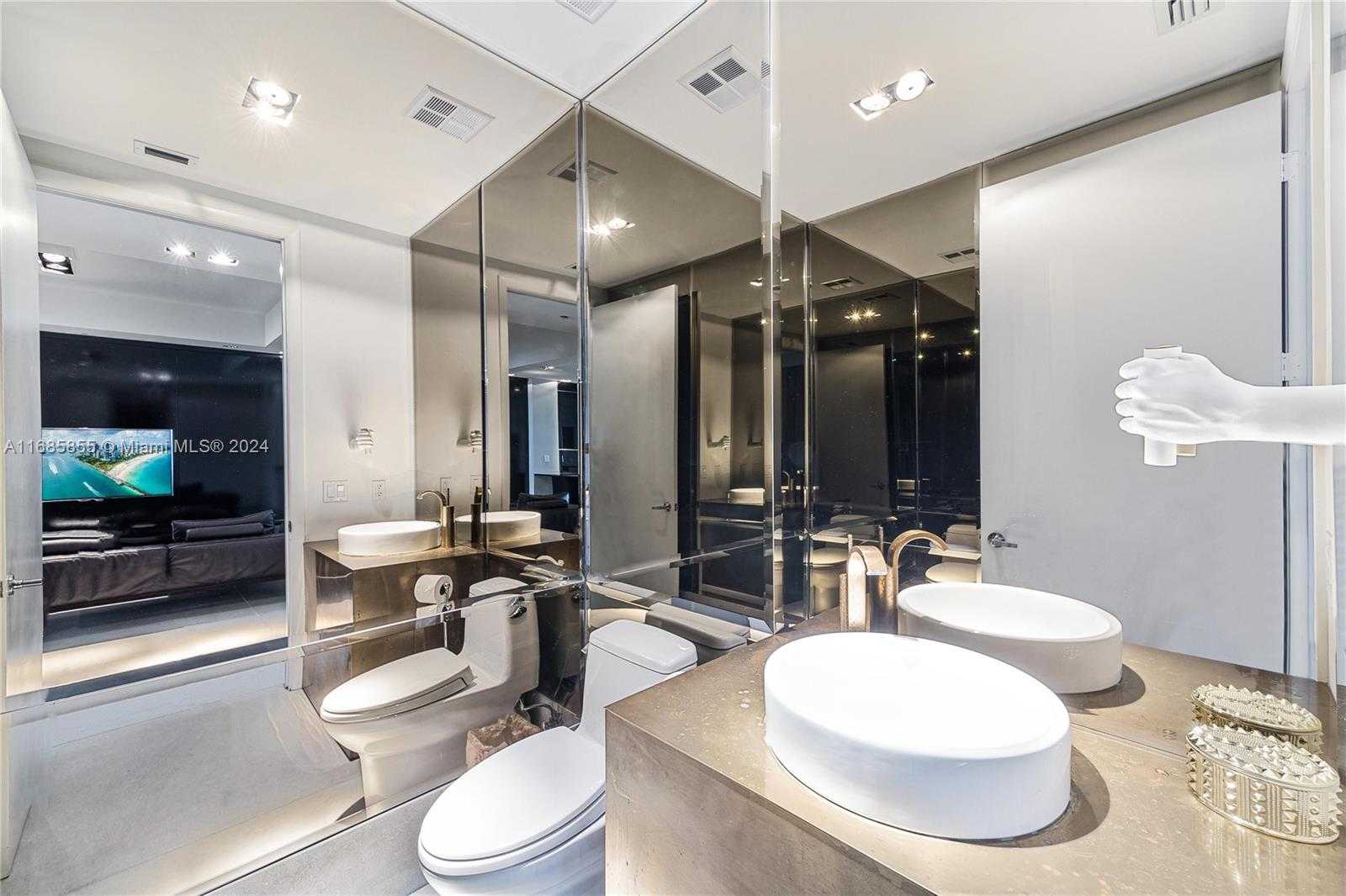 Small Image of 2711 SOUTH OCEAN DR #3404, Hollywood Number 15