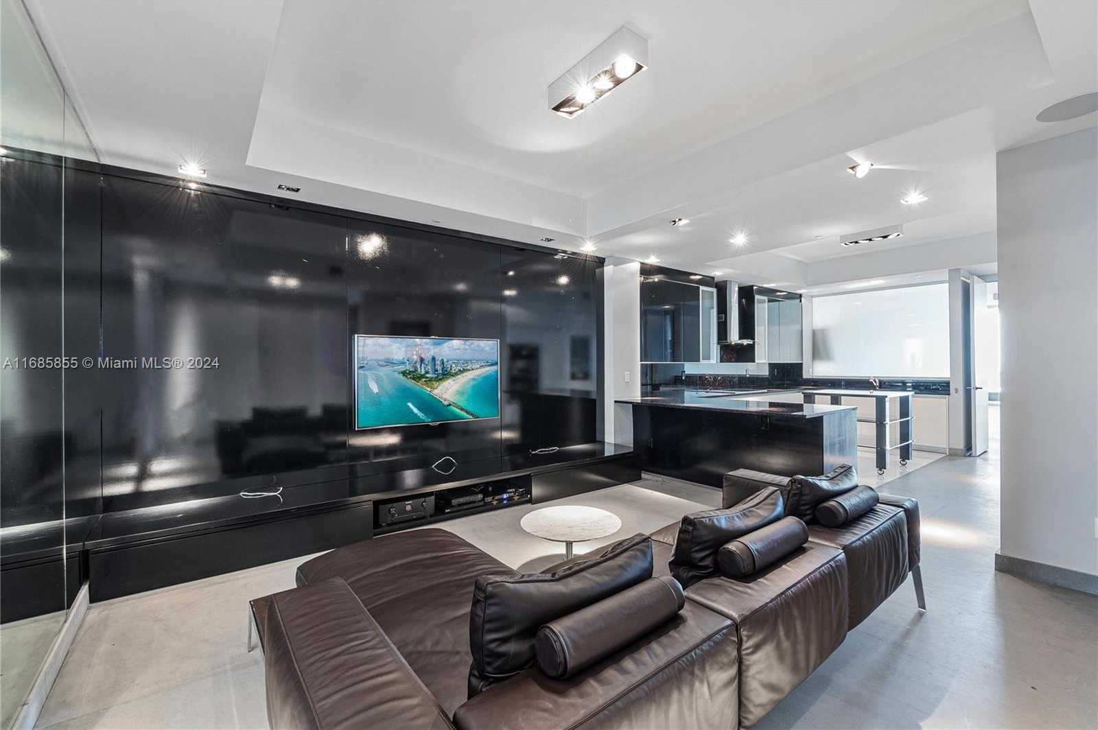 Small Image of 2711 SOUTH OCEAN DR #3404, Hollywood Number 9