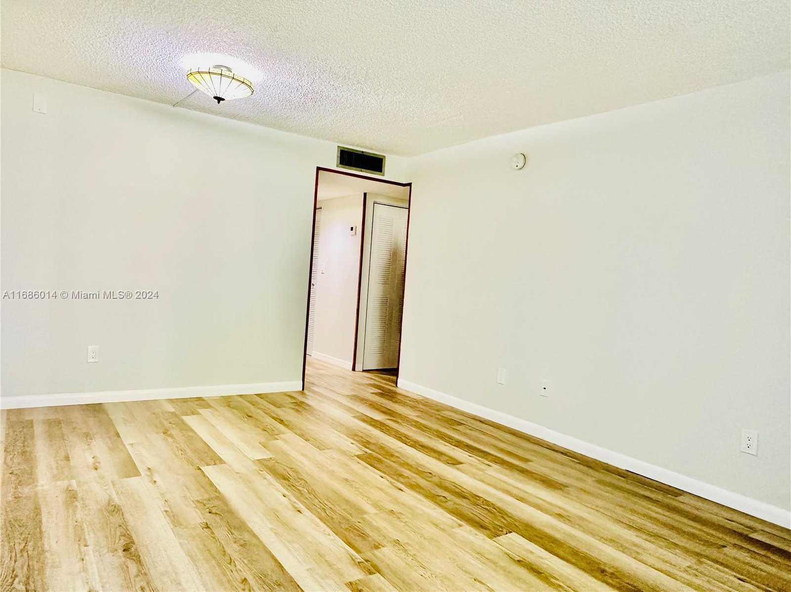 Small Image of 14611 NORTH KENDALL DR #108L, Miami Number 4