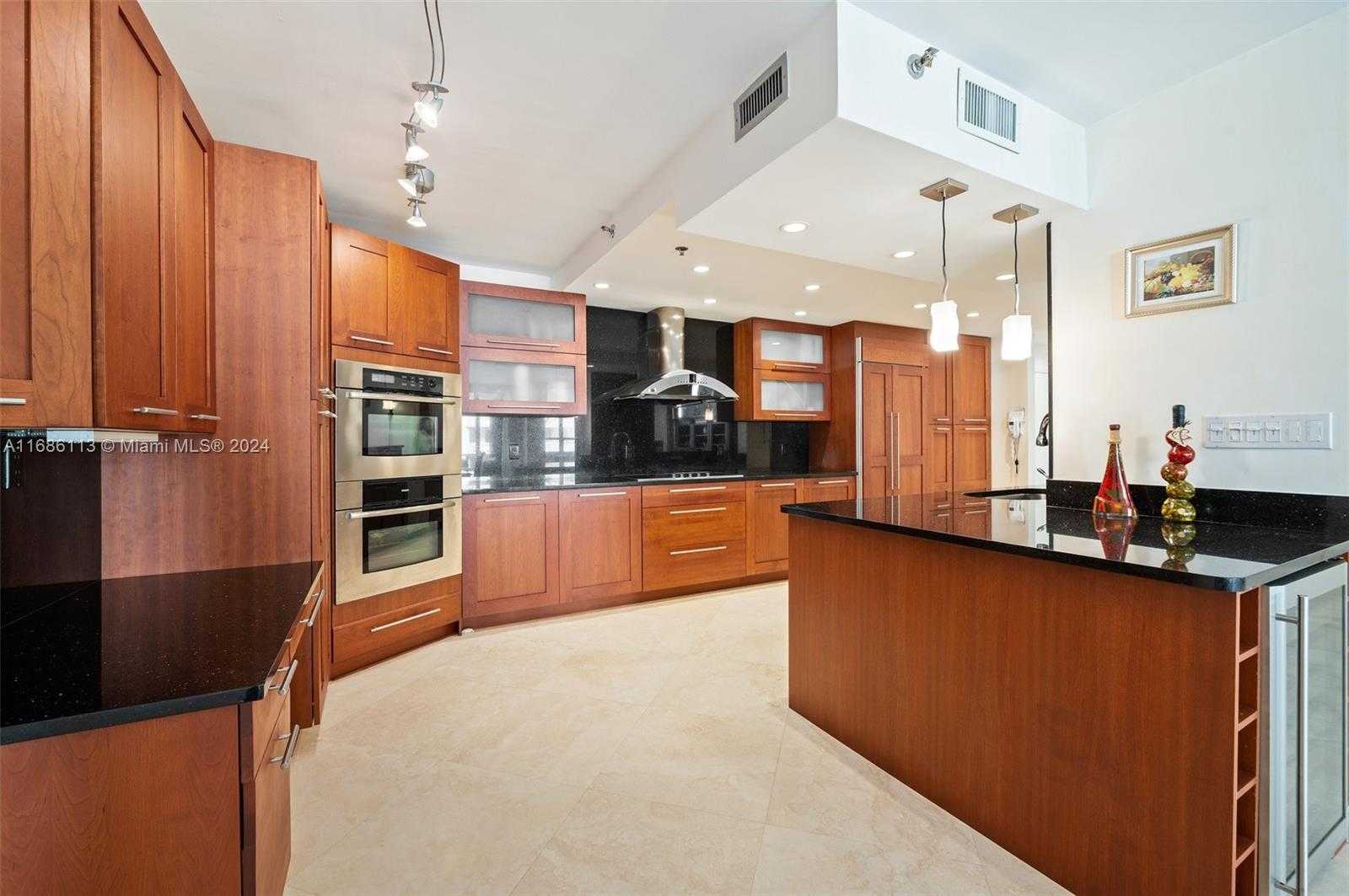 Small Image of 10175 COLLINS AVE #1003, Bal Harbour Number 12