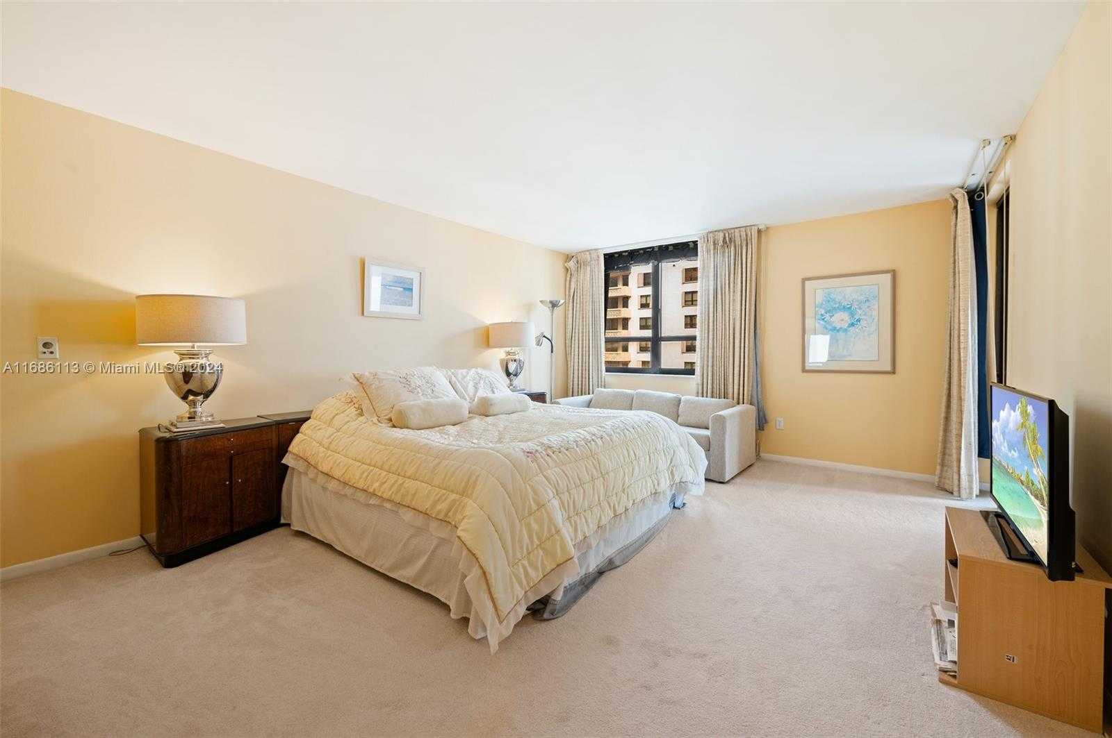 Small Image of 10175 COLLINS AVE #1003, Bal Harbour Number 17