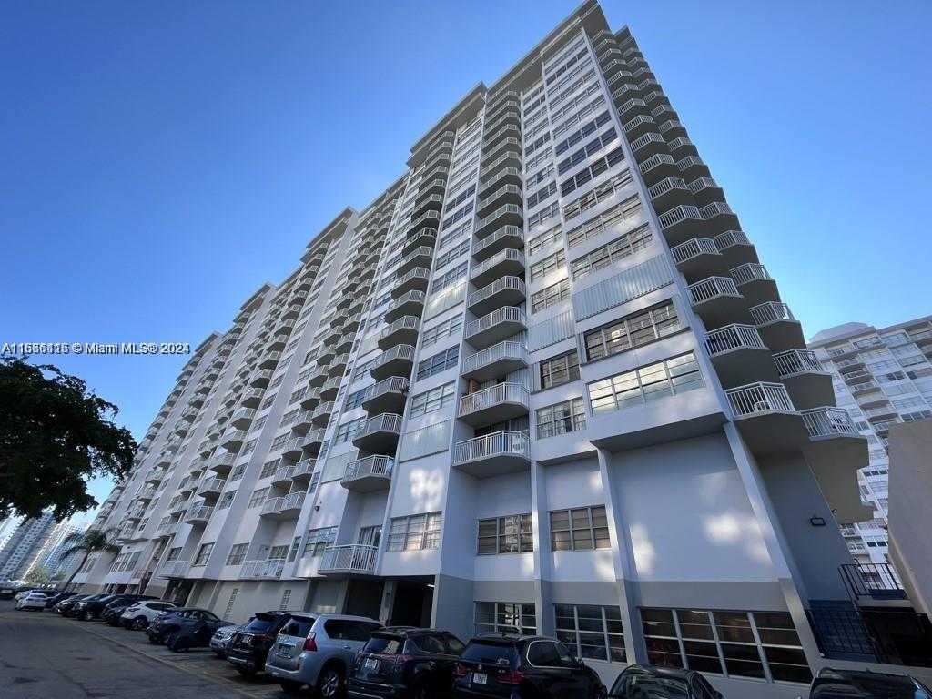 Small Image of 18051 BISCAYNE BLVD #803, Aventura Number 2
