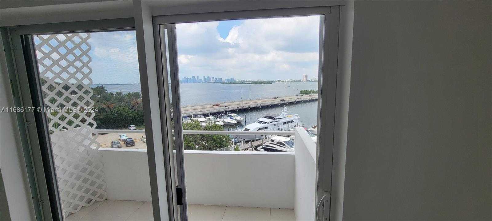 Small Image of 7904 WEST DR #514, North Bay Village Number 5