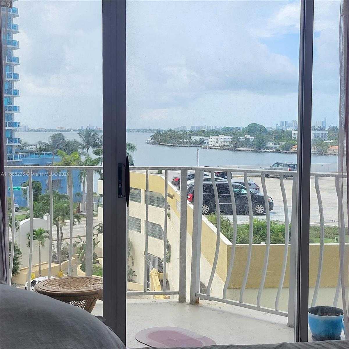 Small Image of 7601 EAST TREASURE DR #611, North Bay Village Number 12