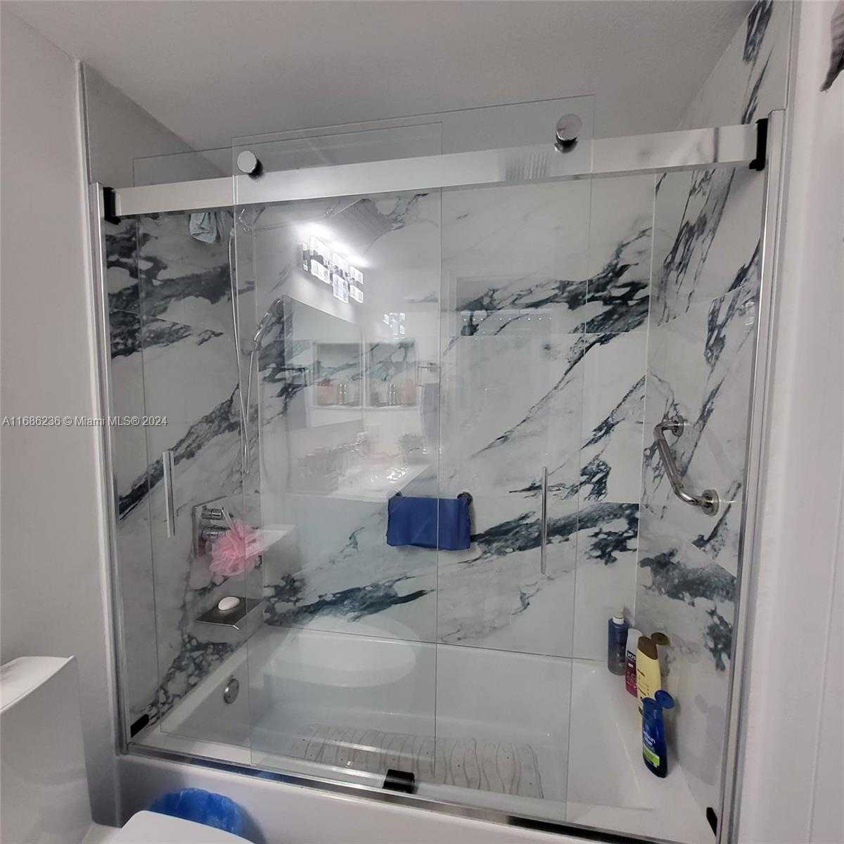 Small Image of 7601 EAST TREASURE DR #611, North Bay Village Number 16