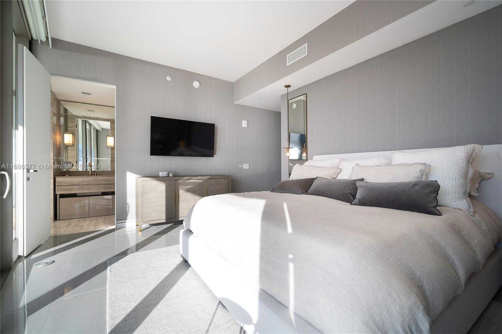 Small Image of 18975 COLLINS AVE #1705, Sunny Isles Beach Number 16