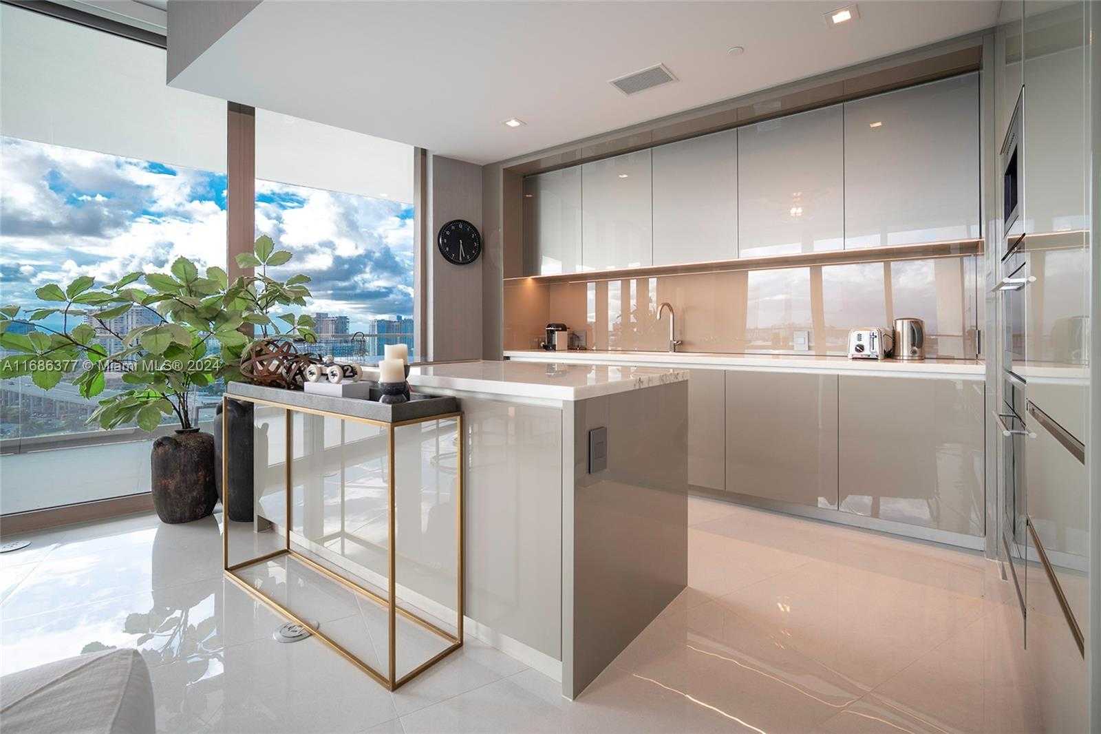 Small Image of 18975 COLLINS AVE #1705, Sunny Isles Beach Number 3
