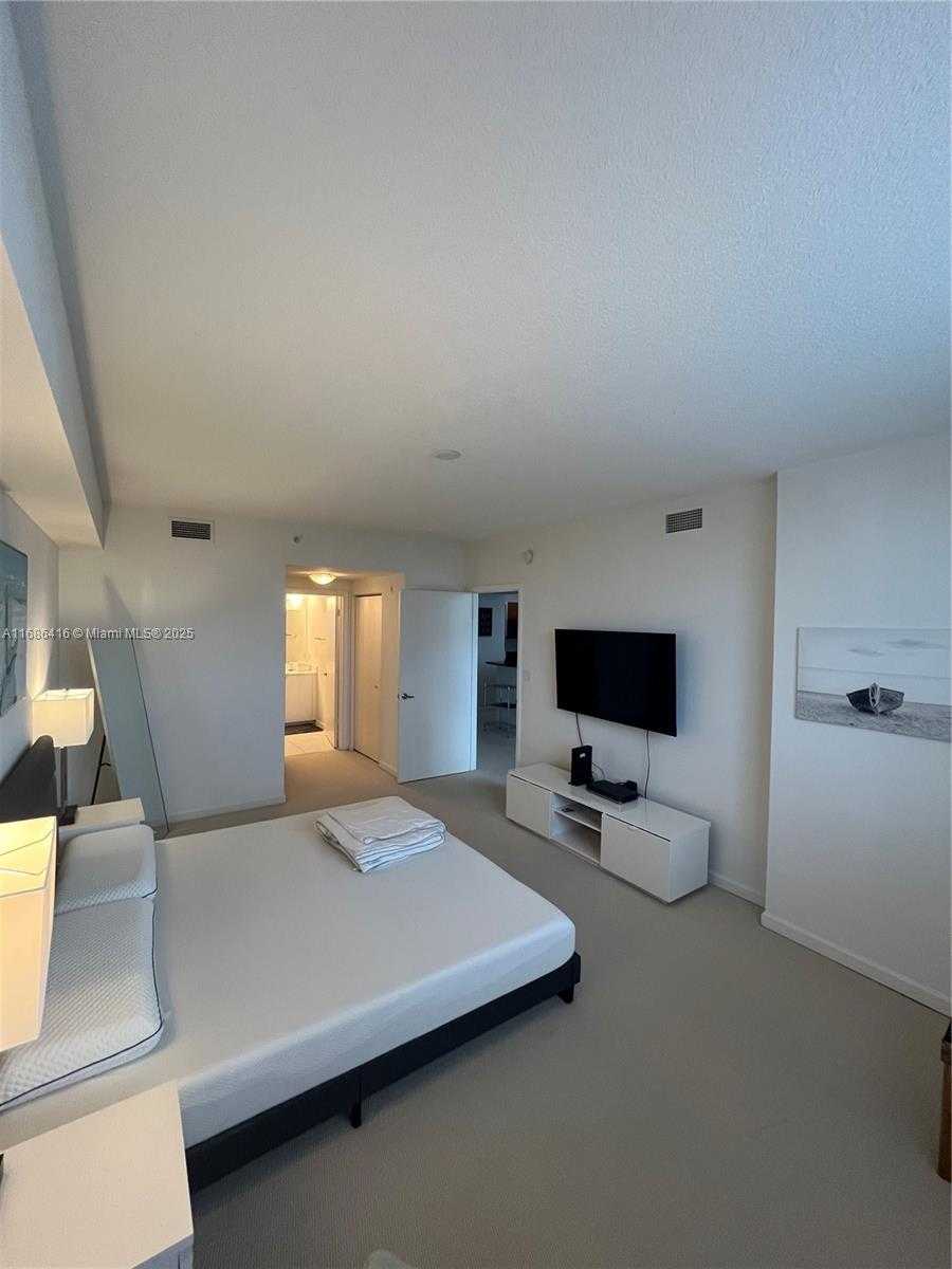 Small Image of 2775 NORTH EAST 187TH ST #414, Aventura Number 13
