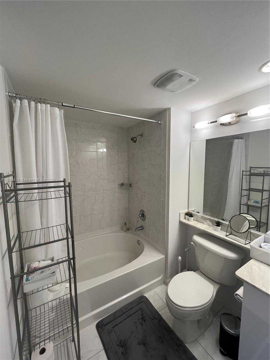 Small Image of 2775 NORTH EAST 187TH ST #414, Aventura Number 17