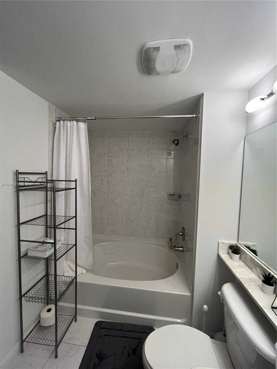 Small Image of 2775 NORTH EAST 187TH ST #414, Aventura Number 18