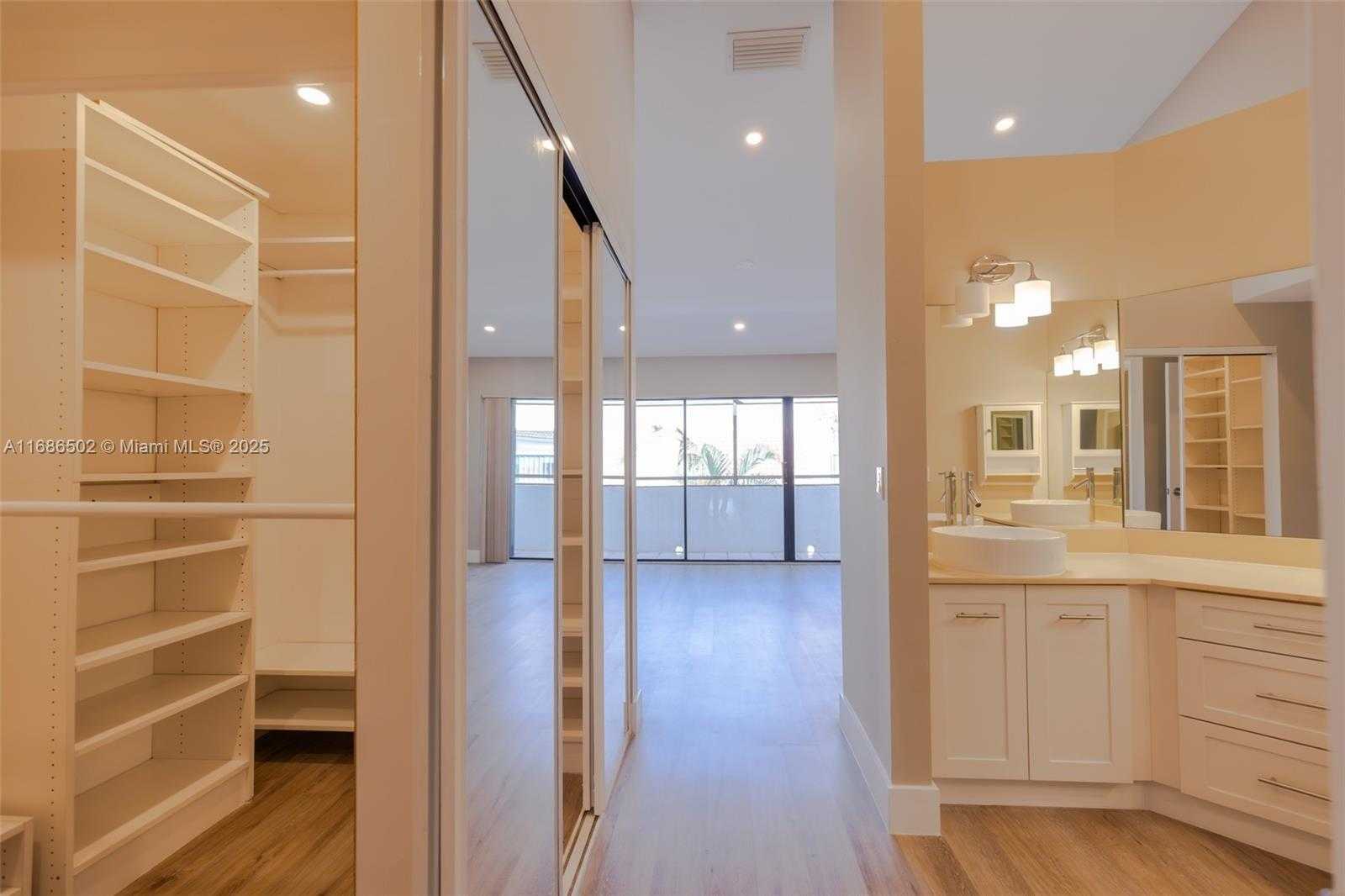 Small Image of 3525 MAGELLAN CIR #626, Aventura Number 14