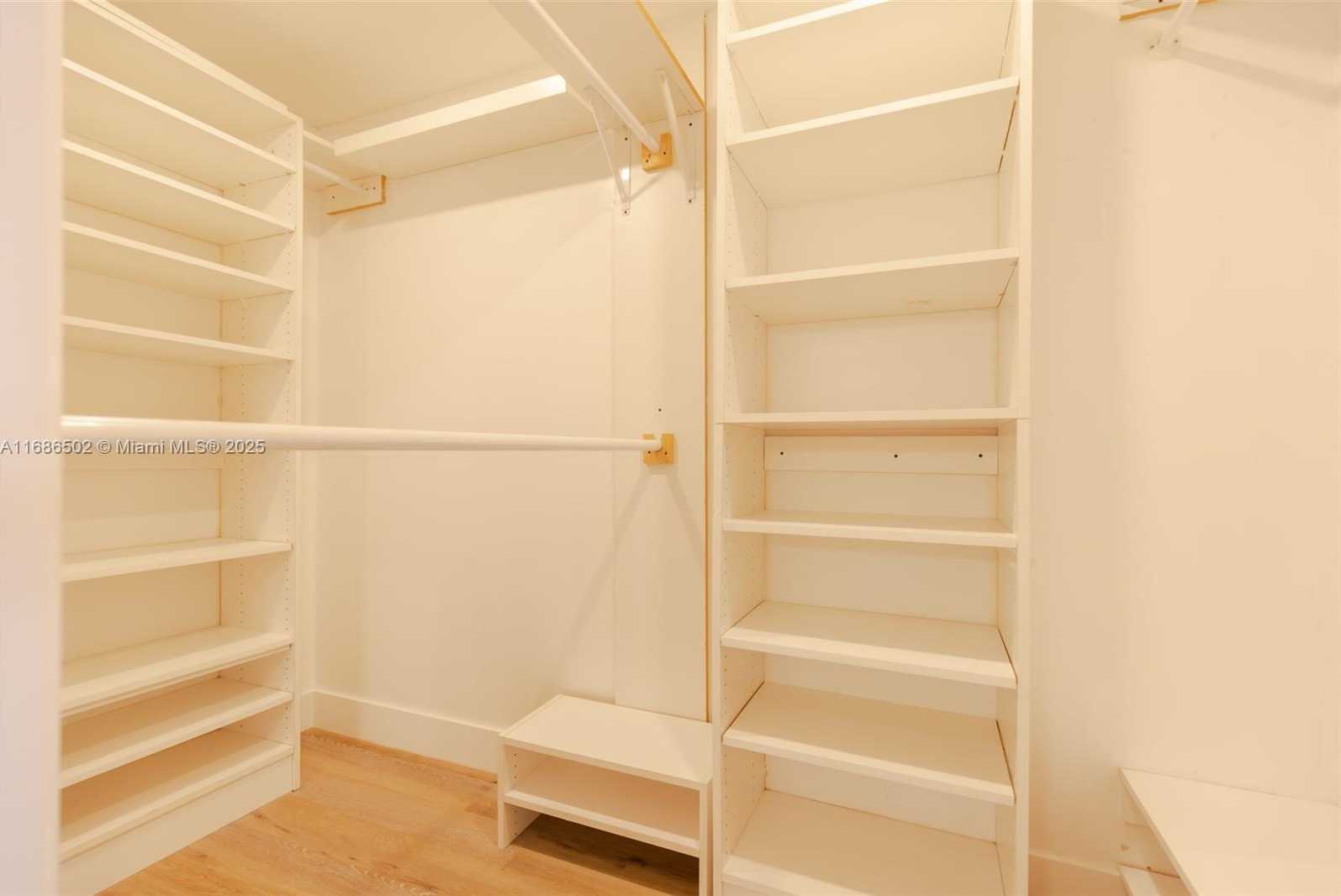 Small Image of 3525 MAGELLAN CIR #626, Aventura Number 17