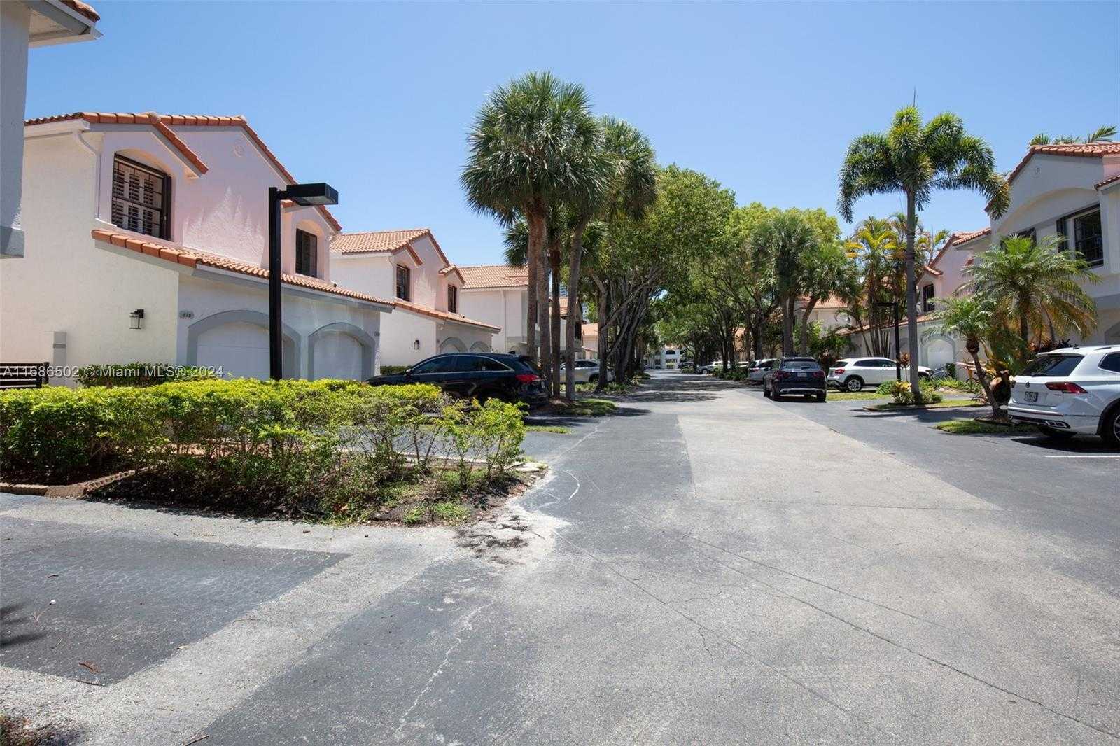 Small Image of 3525 MAGELLAN CIR #626, Aventura Number 43
