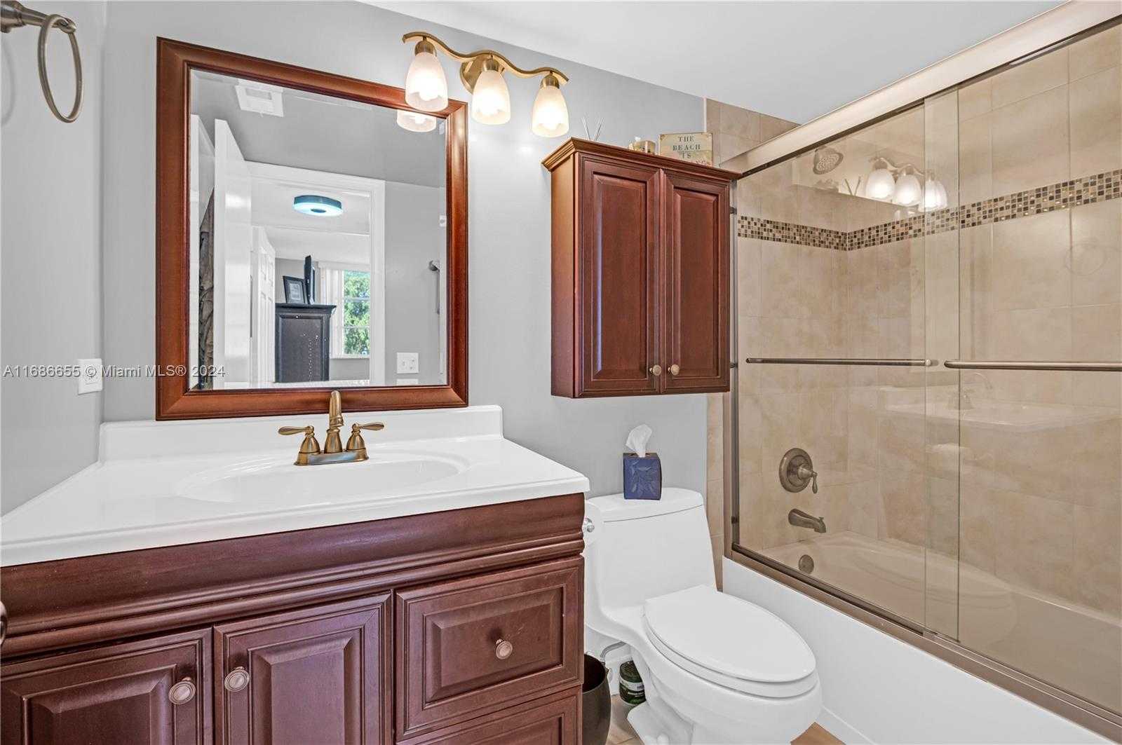 Small Image of 671 SOUTH HOLLYBROOK DR #210, Pembroke Pines Number 10
