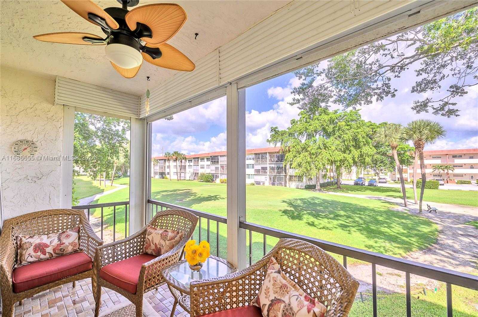 Small Image of 671 SOUTH HOLLYBROOK DR #210, Pembroke Pines Number 16