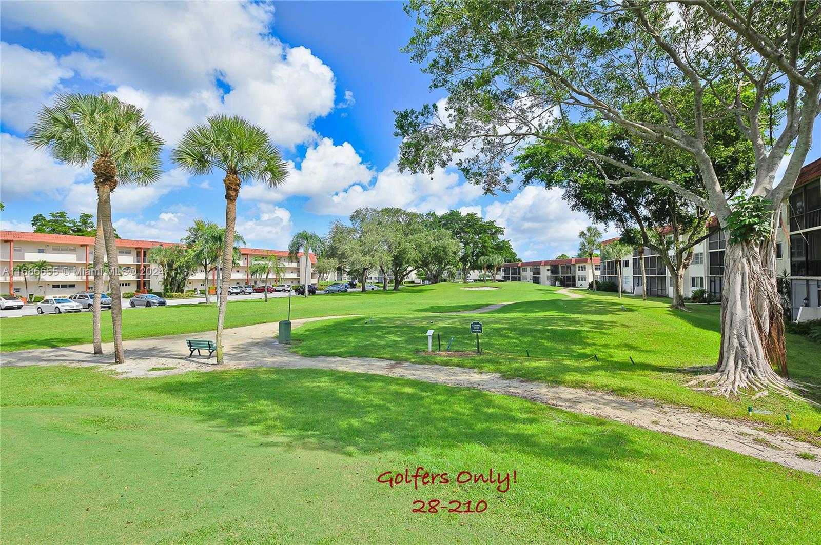 Small Image of 671 SOUTH HOLLYBROOK DR #210, Pembroke Pines Number 18